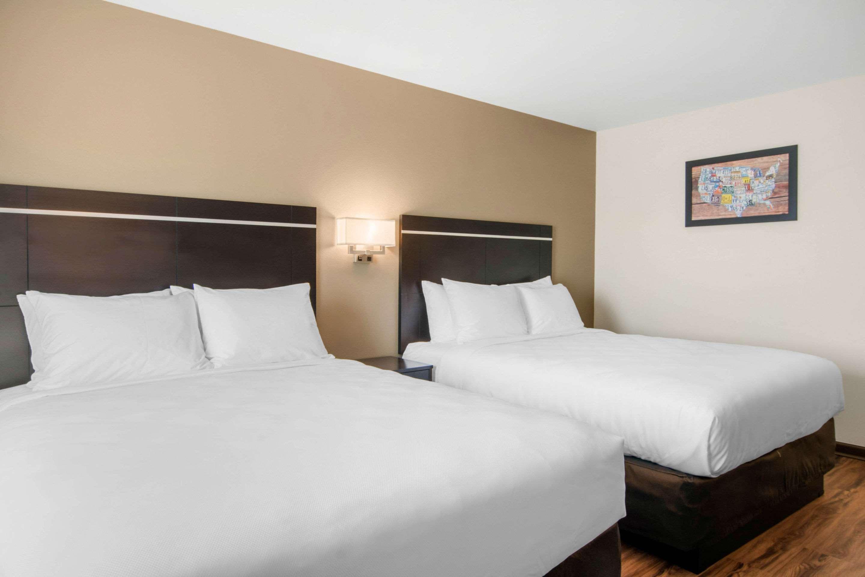 Econo Lodge Inn & Suites Springfield Eksteriør bilde