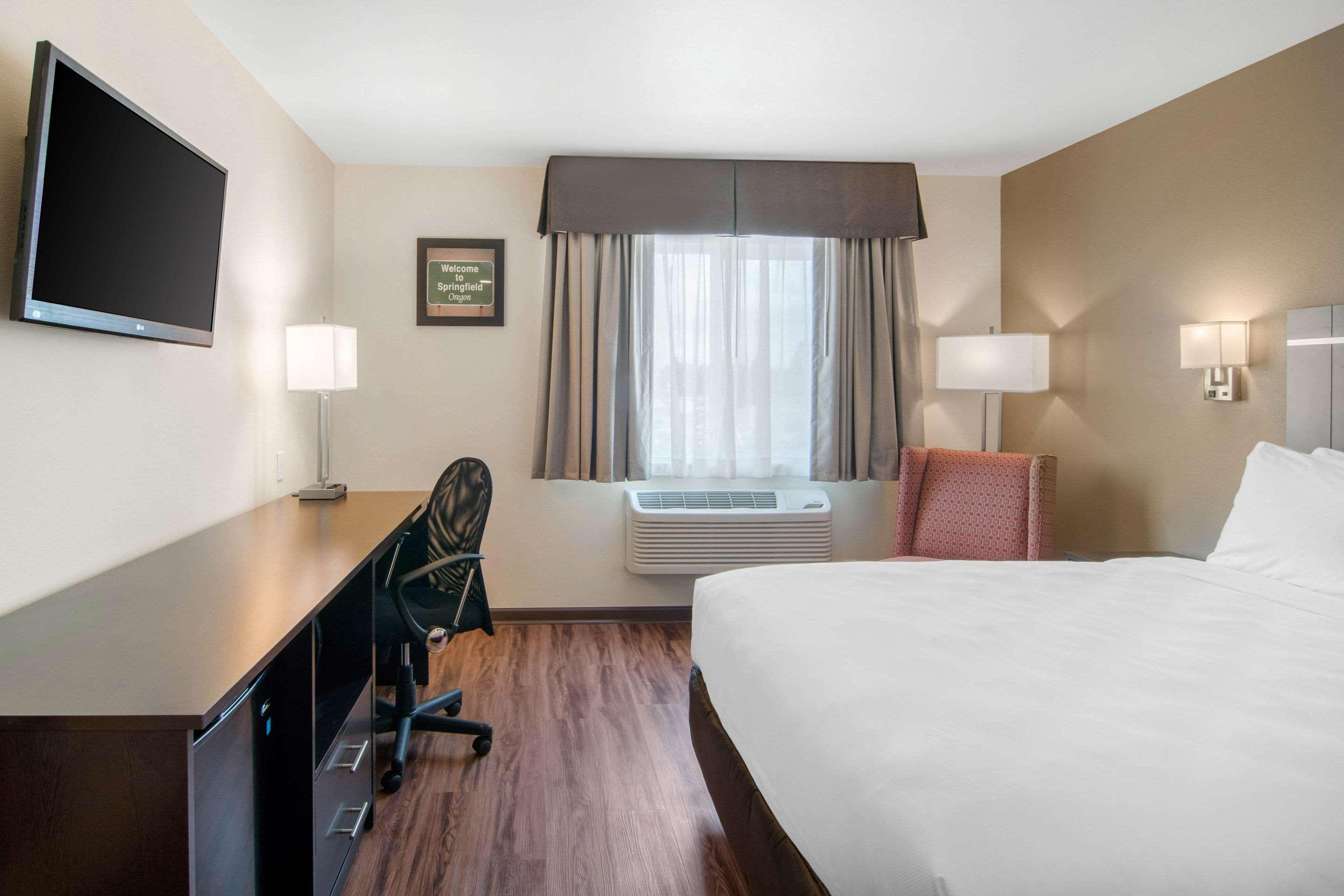 Econo Lodge Inn & Suites Springfield Eksteriør bilde
