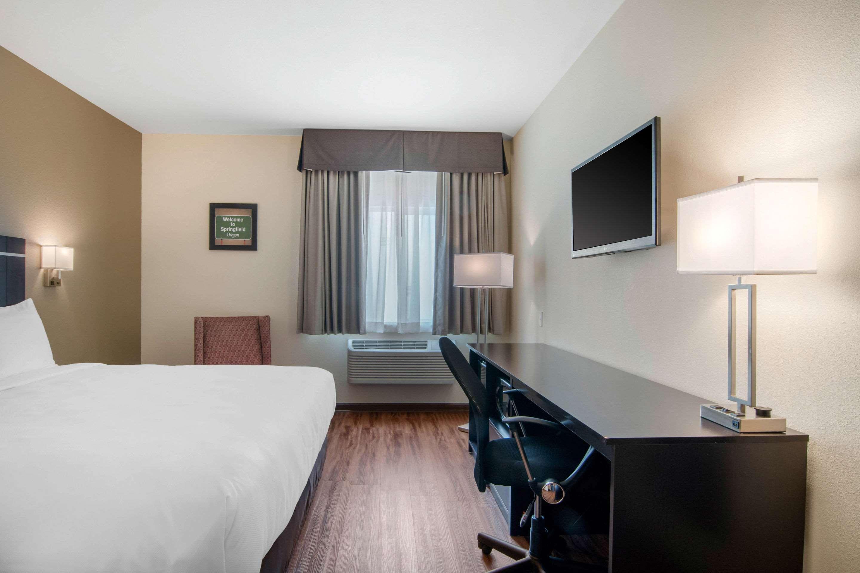 Econo Lodge Inn & Suites Springfield Eksteriør bilde