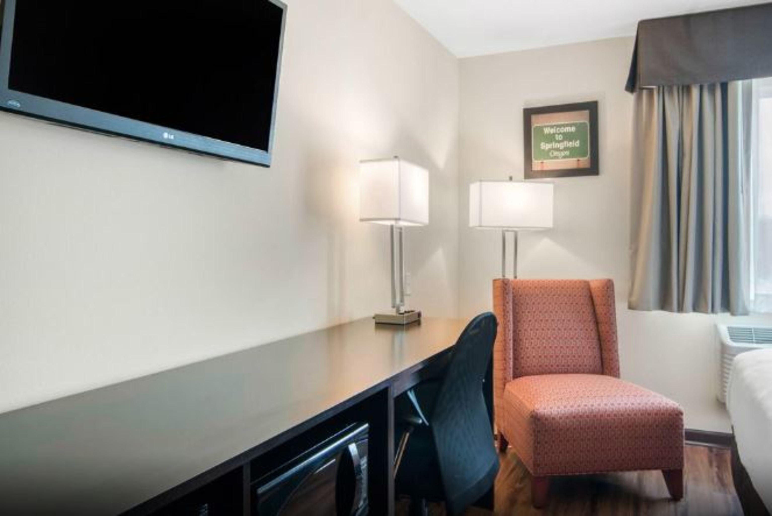 Econo Lodge Inn & Suites Springfield Eksteriør bilde