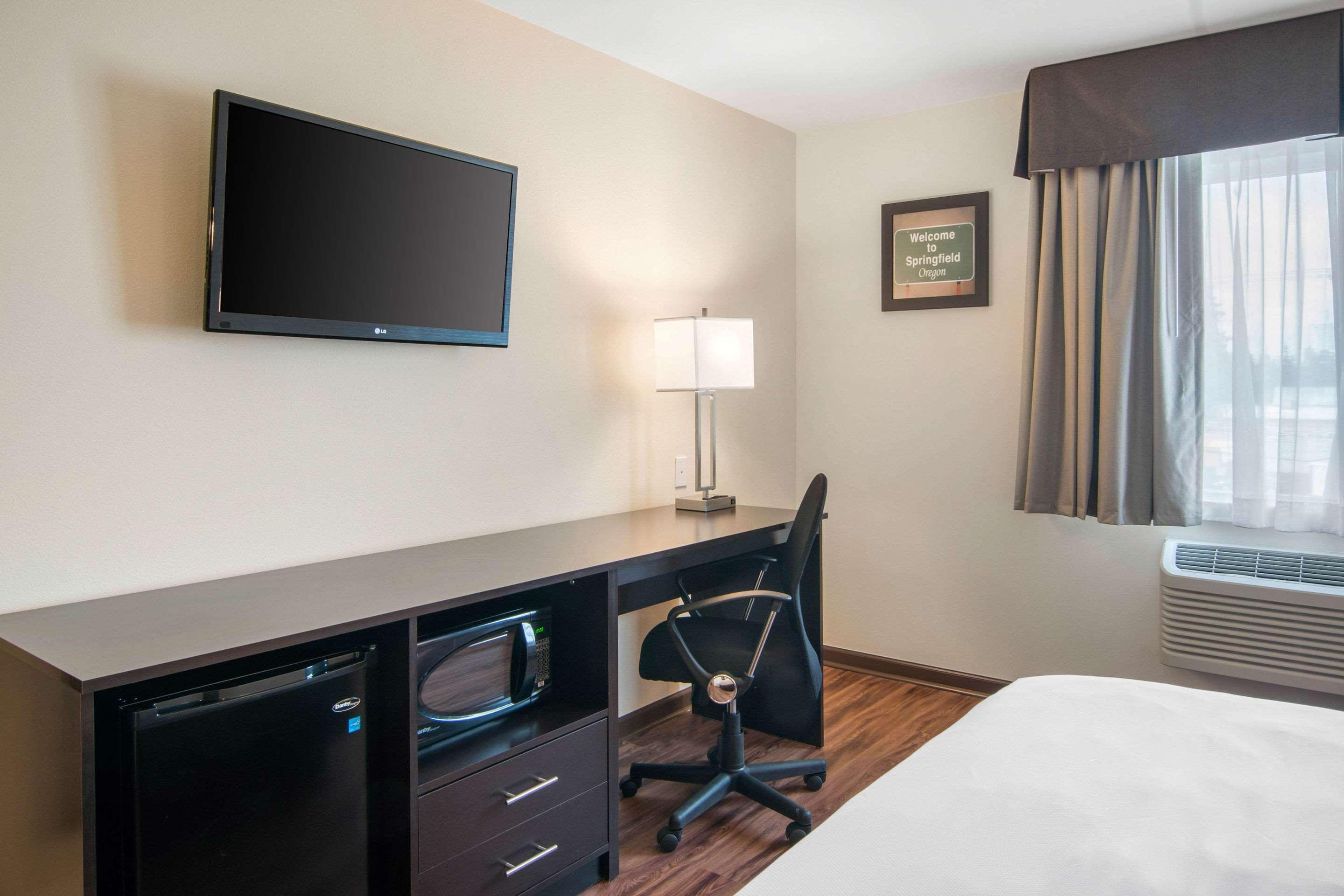 Econo Lodge Inn & Suites Springfield Eksteriør bilde