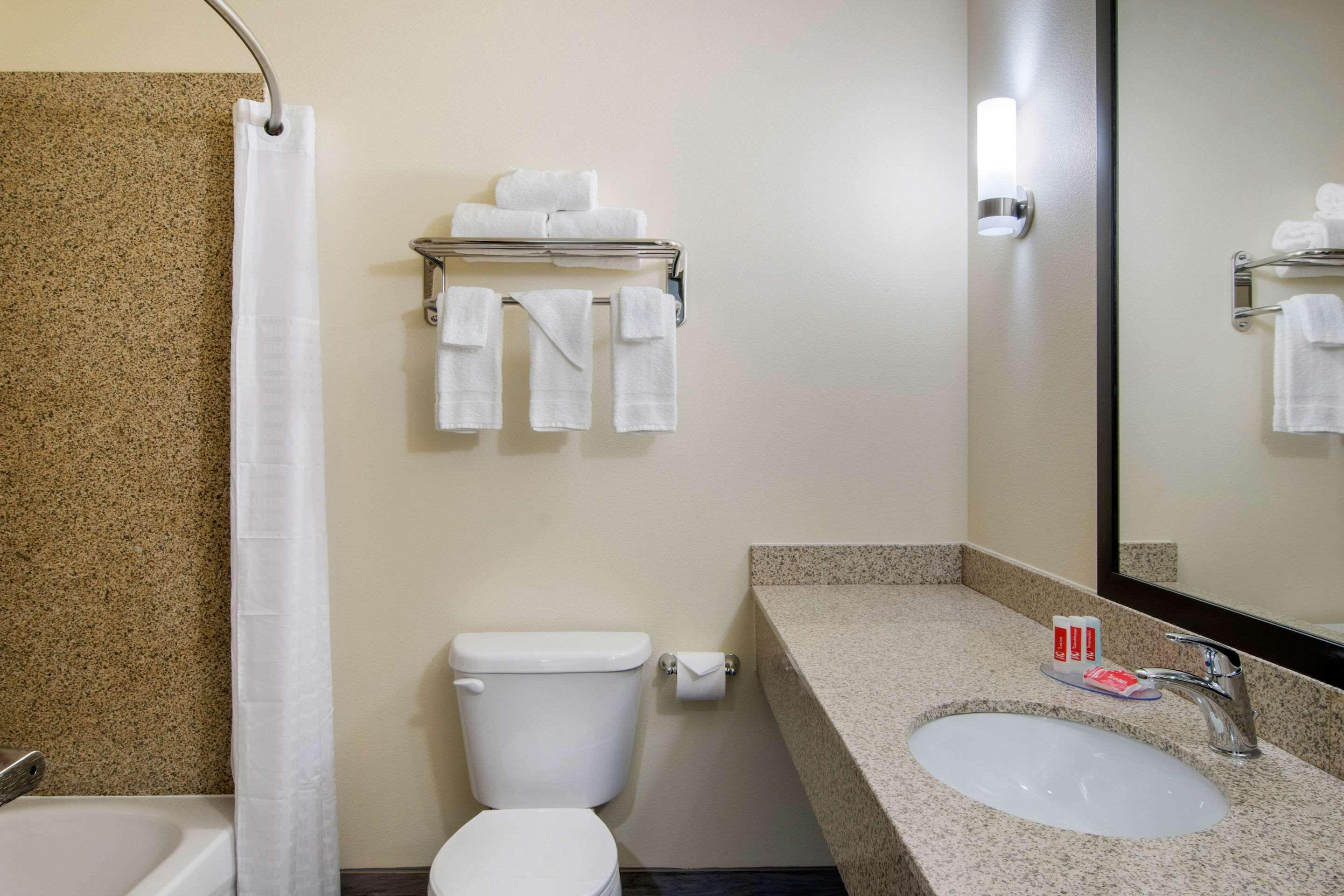 Econo Lodge Inn & Suites Springfield Eksteriør bilde